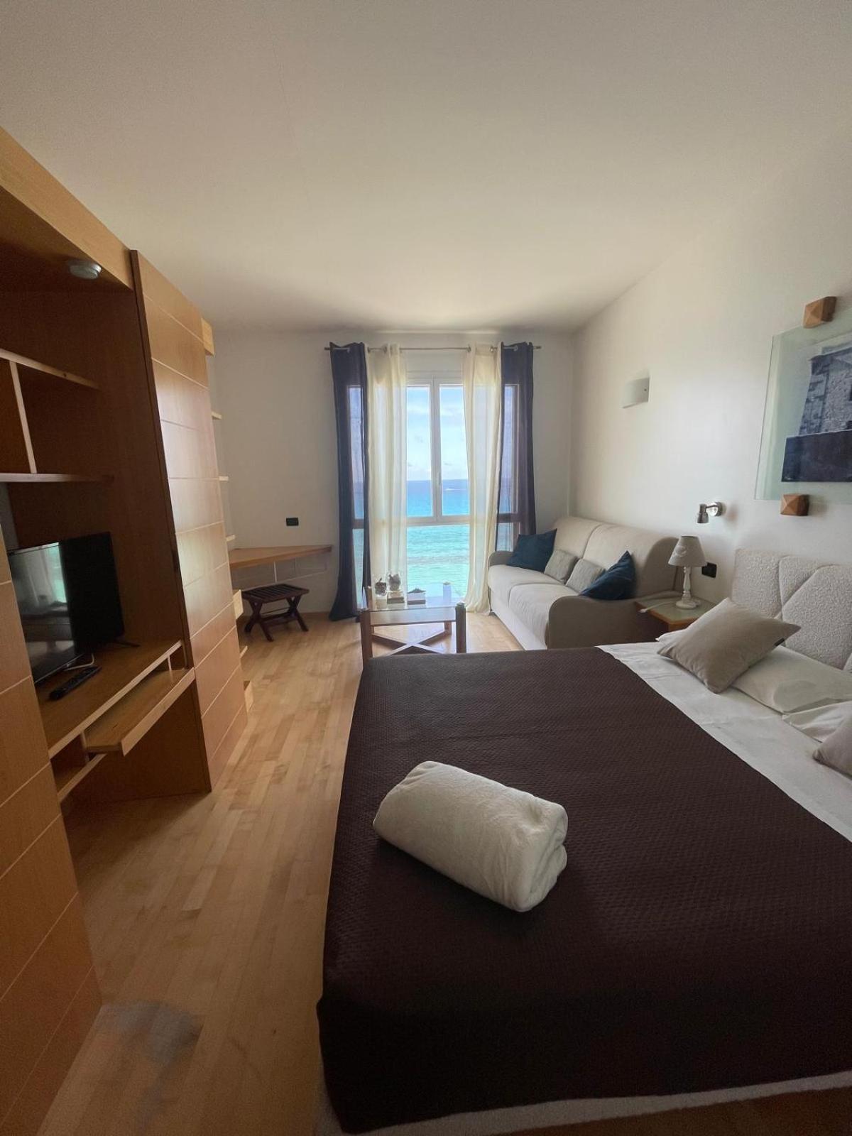 Garibaldi Apartment Trapani Bagian luar foto